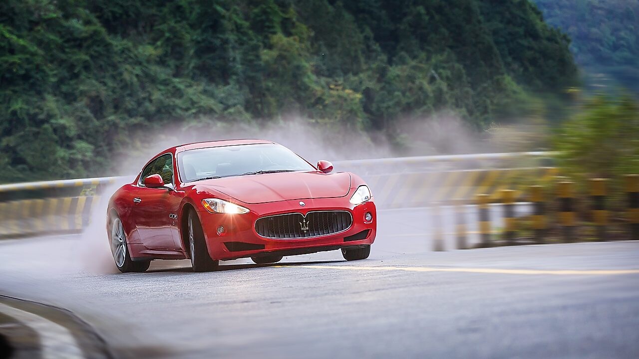 Shell Helix car engine oils