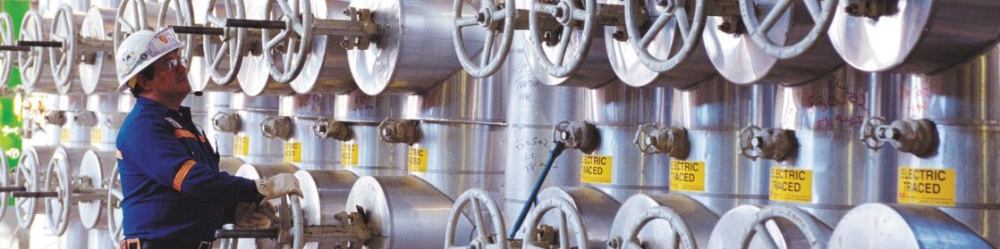 Engineer working on the Feed Header of the OP-2 ethylene plant, Deer Park,2004